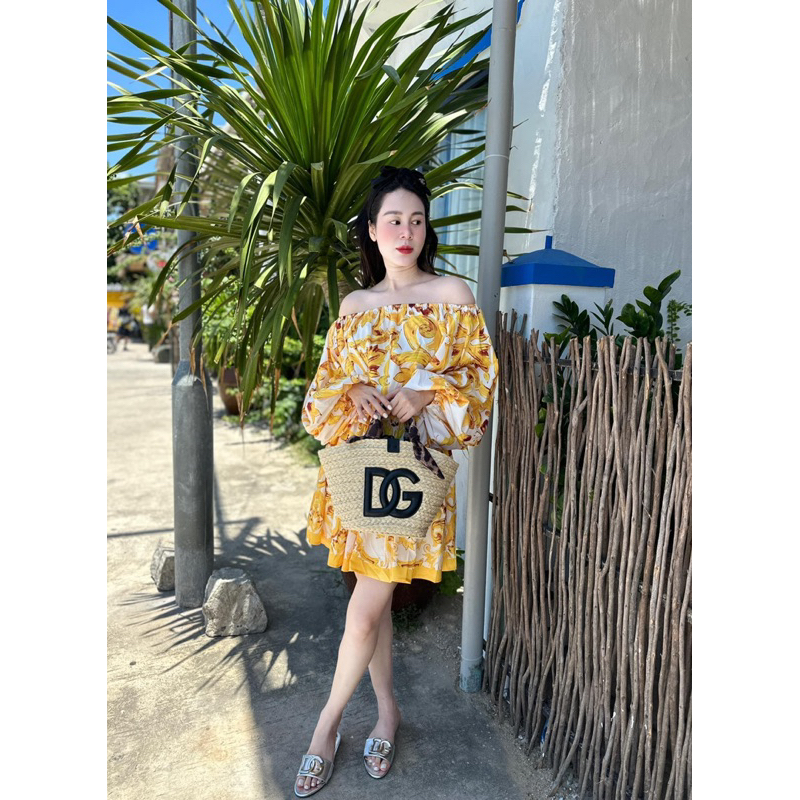set áo trễ vai quần màu vàng mặc hè xinh