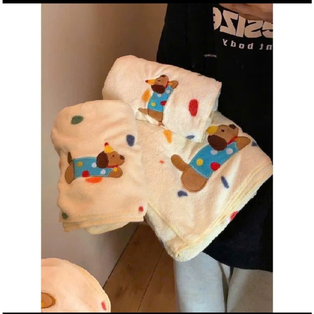 Set 3 khăn tắm hoạ tiết cún mini siêu mềm thấm hút nhanh an toàn cho da bé