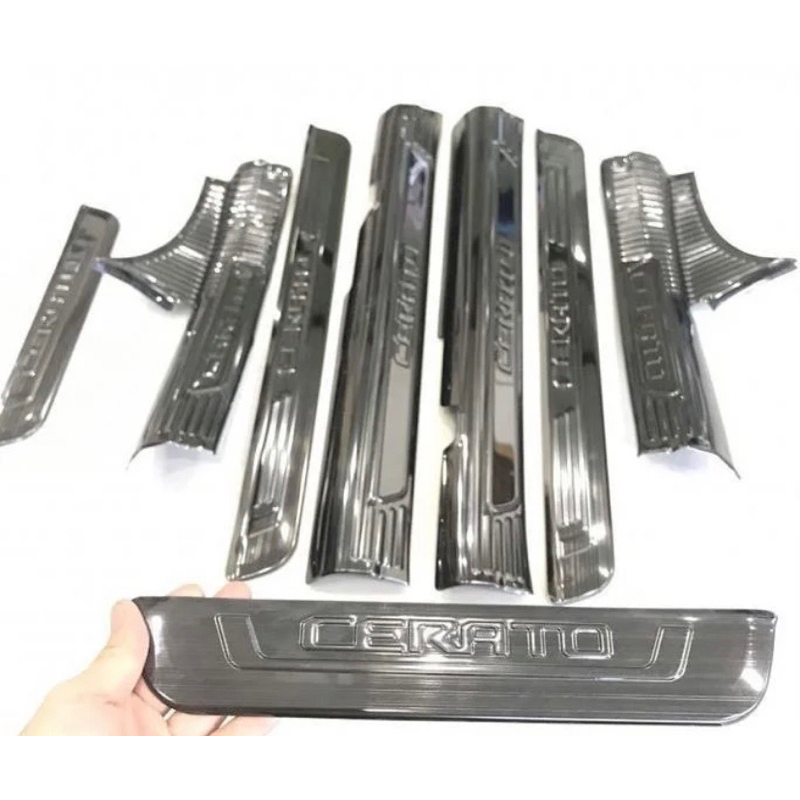Ốp bậc cửa, nẹp bước chân xe KIA CERATO 2019-2021 vân Titan hàng cao cấp