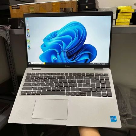 Laptop củ giá rẻ core i3 i5 i7 Ram 4gb 8gb SSD 240gb Pin 2h