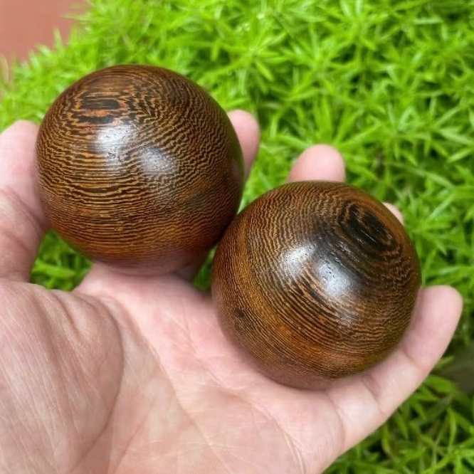 Combo 2 Viên Bi Lăn Tay Mun Đuôi Công, Vân gỗ Siêu Đẹp