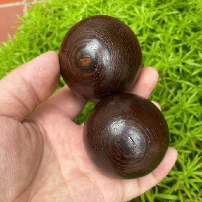 Combo 2 Viên Bi Lăn Tay Mun Đuôi Công, Vân gỗ Siêu Đẹp