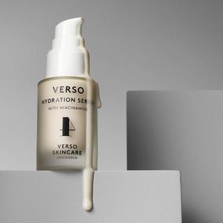 Tinh Chất Cấp Ẩm Verso Hydration Serum Làm Dịu Da Nhạy Cảm,Phục Hồi Da Mất Nước 30ml