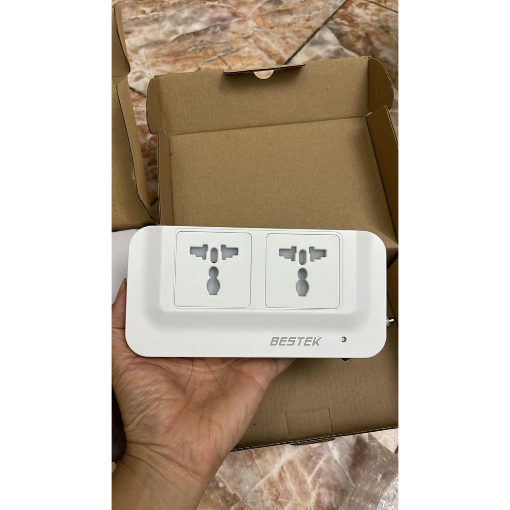 [ Cam kết chính hãng ] Ổ điện xe hơi 12V sang 220V hãng BESTEK MRI2013NU 200W Power Inverter ( Max 250w )