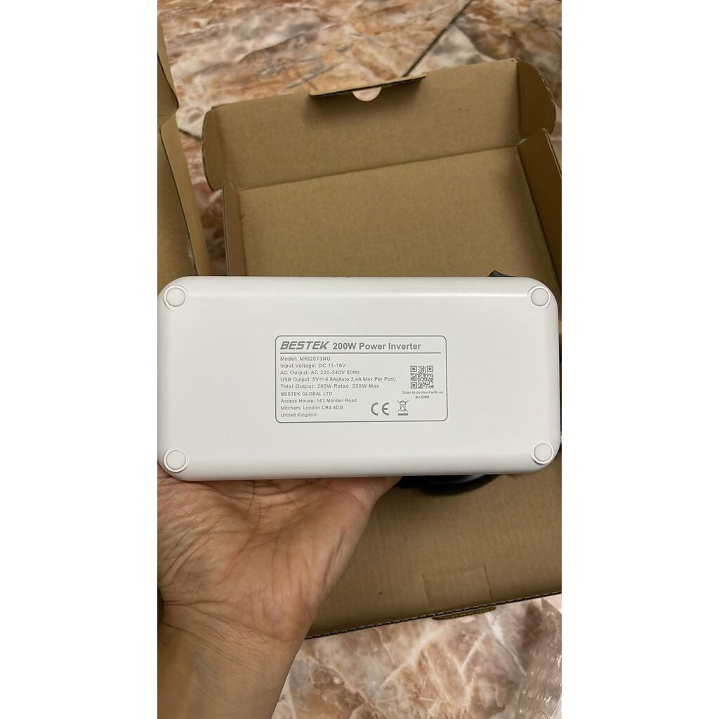 [ Cam kết chính hãng ] Ổ điện xe hơi 12V sang 220V hãng BESTEK MRI2013NU 200W Power Inverter ( Max 250w )