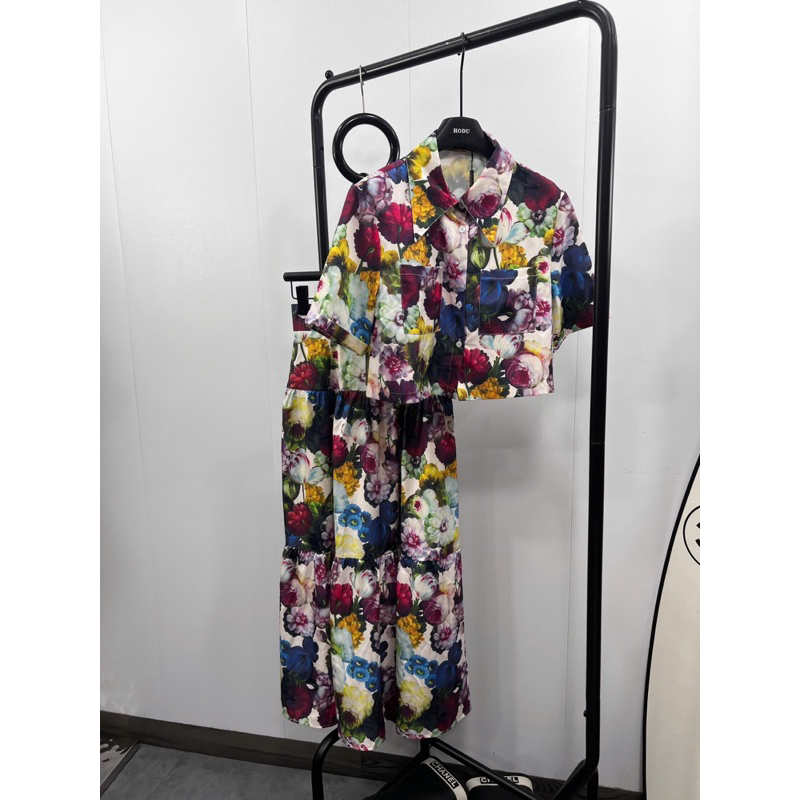 set áo sơ mi croptop và váy maxi hoa mẫu đơn nhiều kiểu