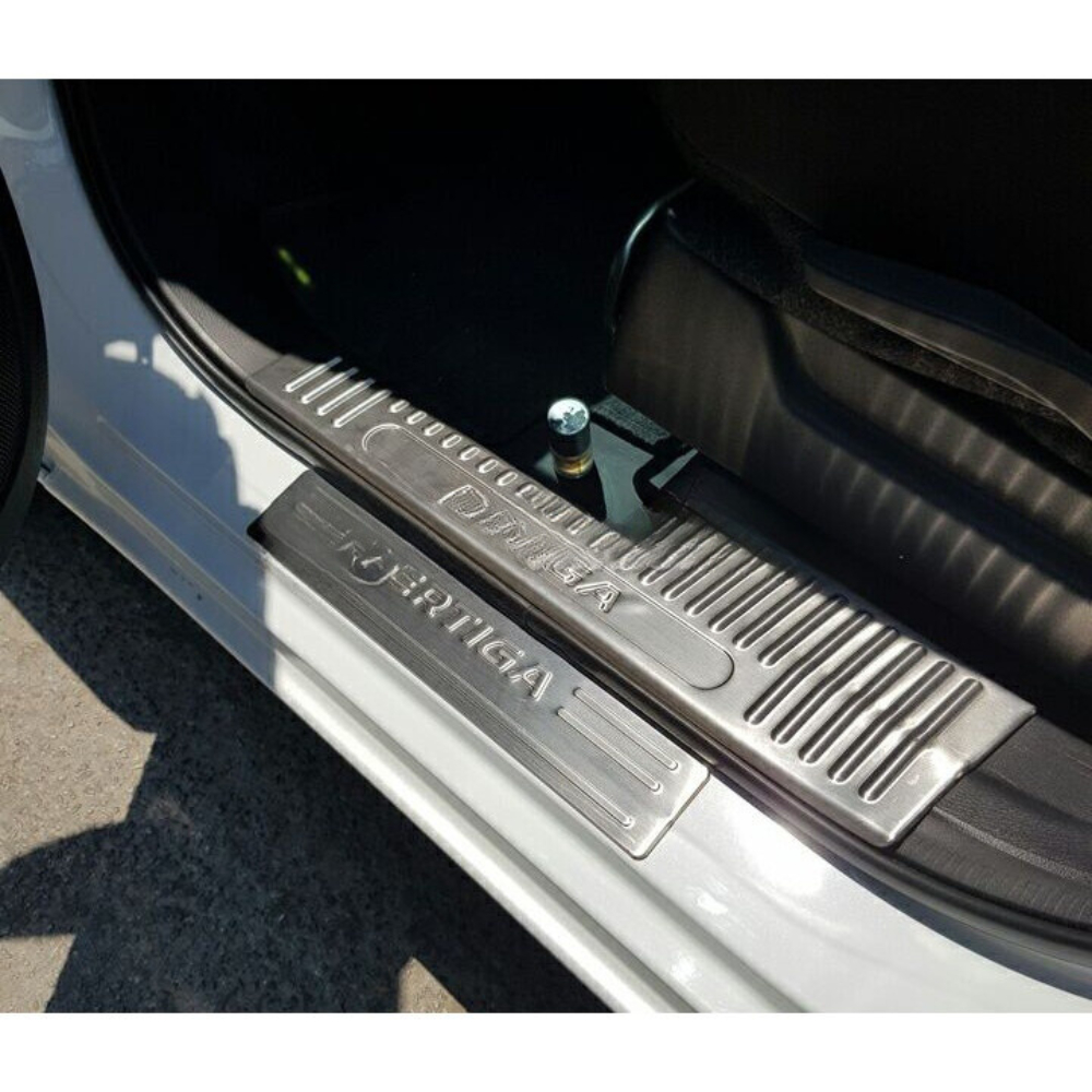 Ốp bậc cửa, nẹp bước chân trong, ngoài xe Suzuki XL7 2020-2023 mẫu Inox cao cấp
