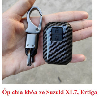 Ốp chìa khóa, bao, bọc khóa carbon xe Suzuki XL7, Ertiga , XL-7 - kèm móc khóa sang trọng