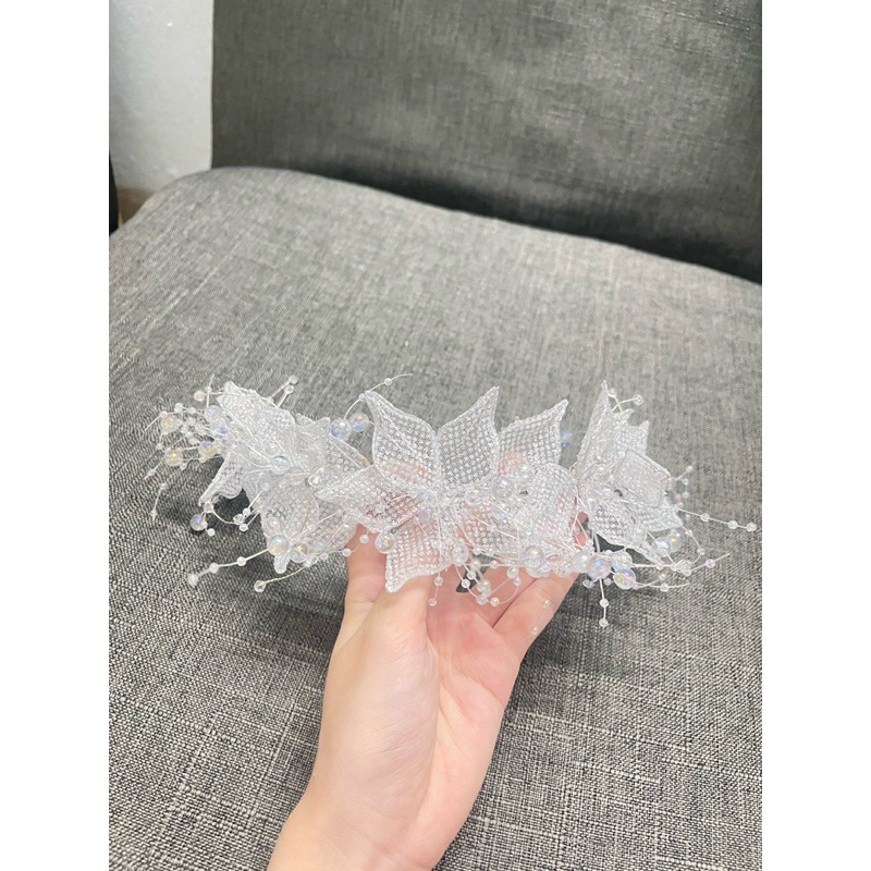 Cài tóc cô dâu hoa voan lấp lánh