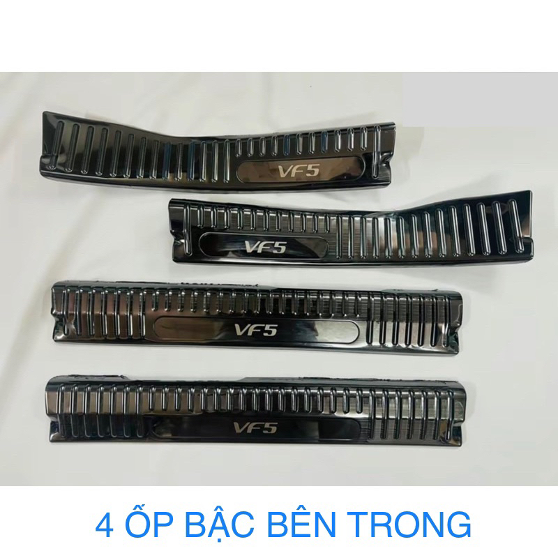Ốp bậc cửa, nẹp bước chân xe Vinfast Vf5 vân Titan chữ 3D cao cấp