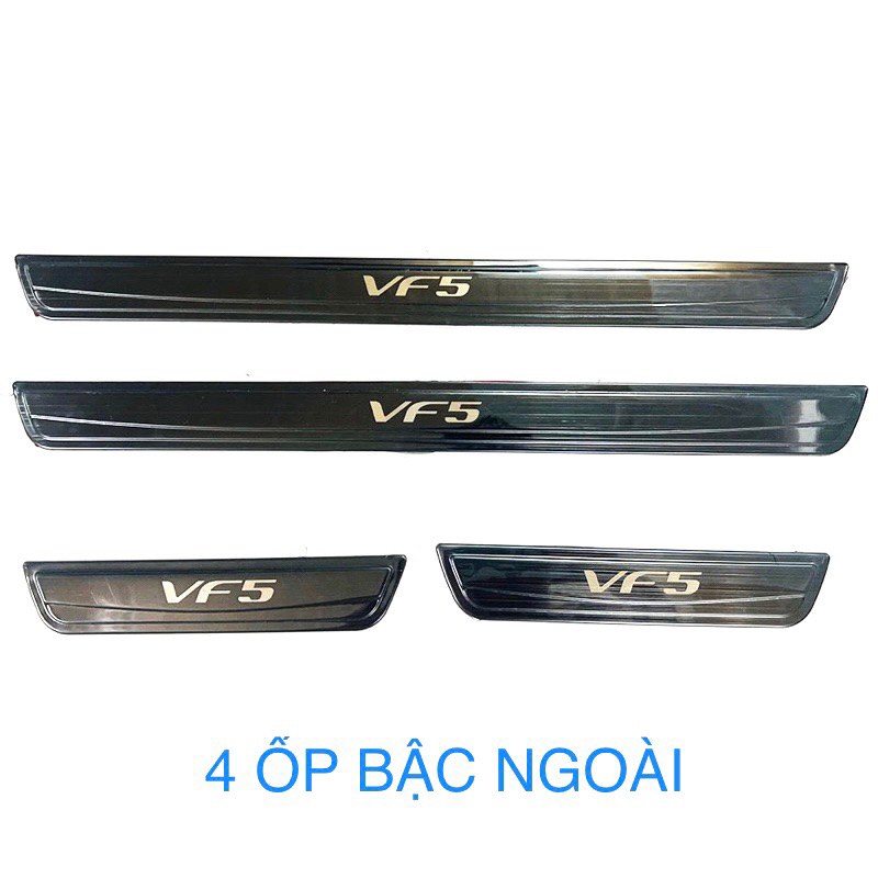 Ốp bậc cửa, nẹp bước chân xe Vinfast Vf5 vân Titan chữ 3D cao cấp