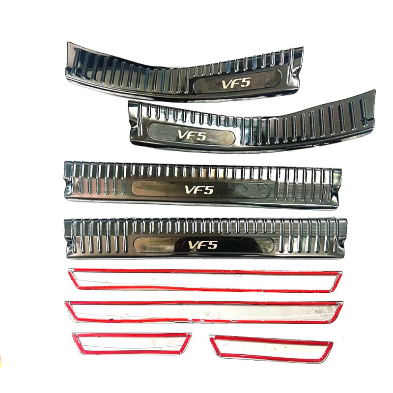 Ốp bậc cửa, nẹp bước chân xe Vinfast Vf5 vân Titan chữ 3D cao cấp