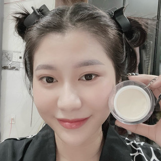 KEM FACE P1 PONRY DƯỠNG TRẮNG HỒNG DA