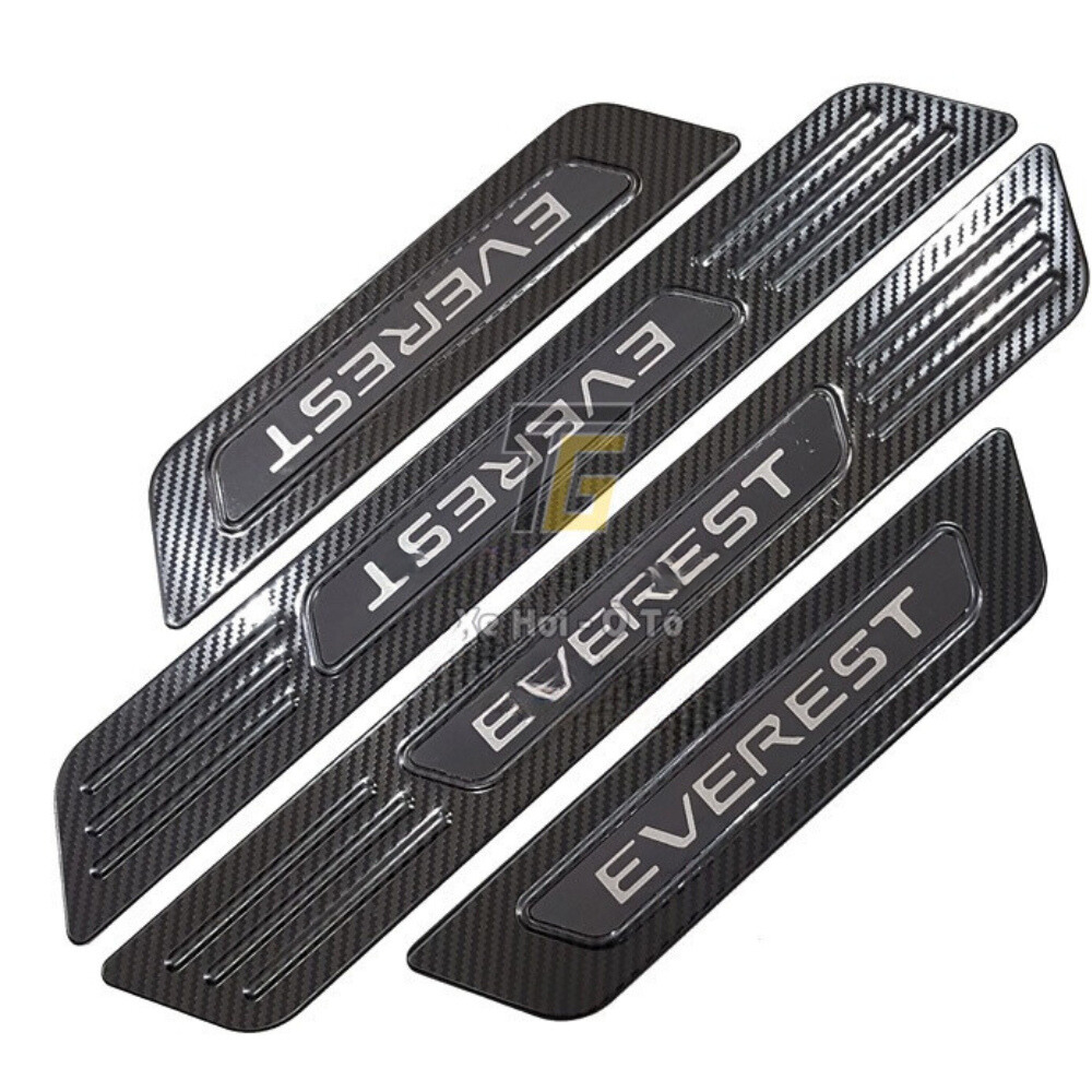 Ốp Bậc Cửa, Nẹp Bước Chân,Ốp Chống Trầy Xe Ford Everest 2017 2018 2019 2020 2021 Mẫu Carbon - 4 chi tiết