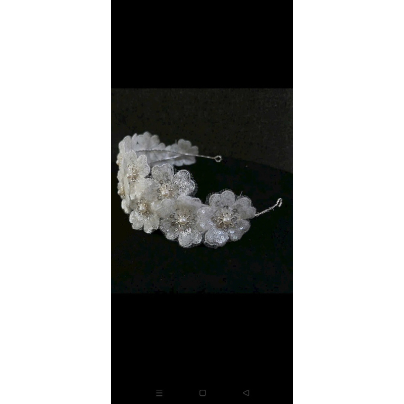 bờm cô dâu hoa ren lấp lánh xinh