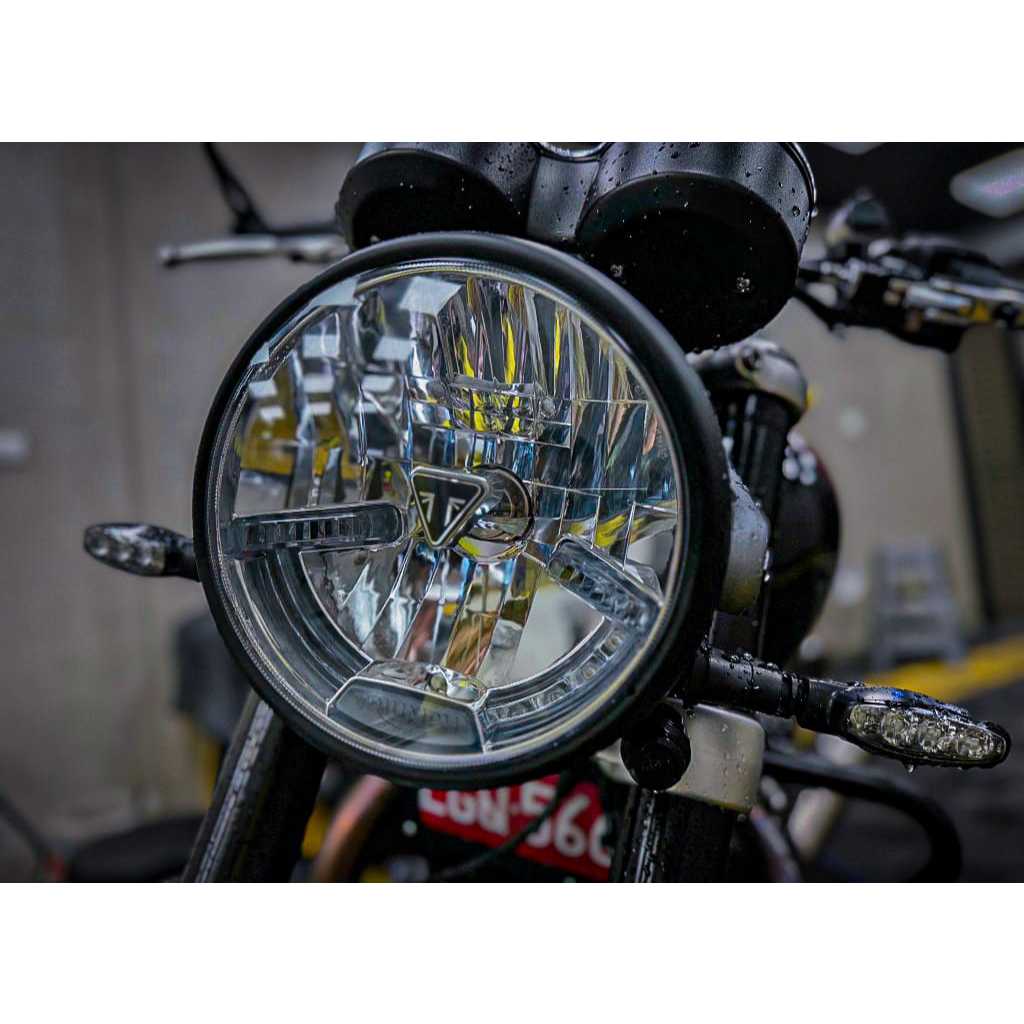 PPF Triumph Bonneville T100 T120.... UPPF dán bảo vệ mặt đồng hồ xe , xước tự phục hồi vết xước dâm