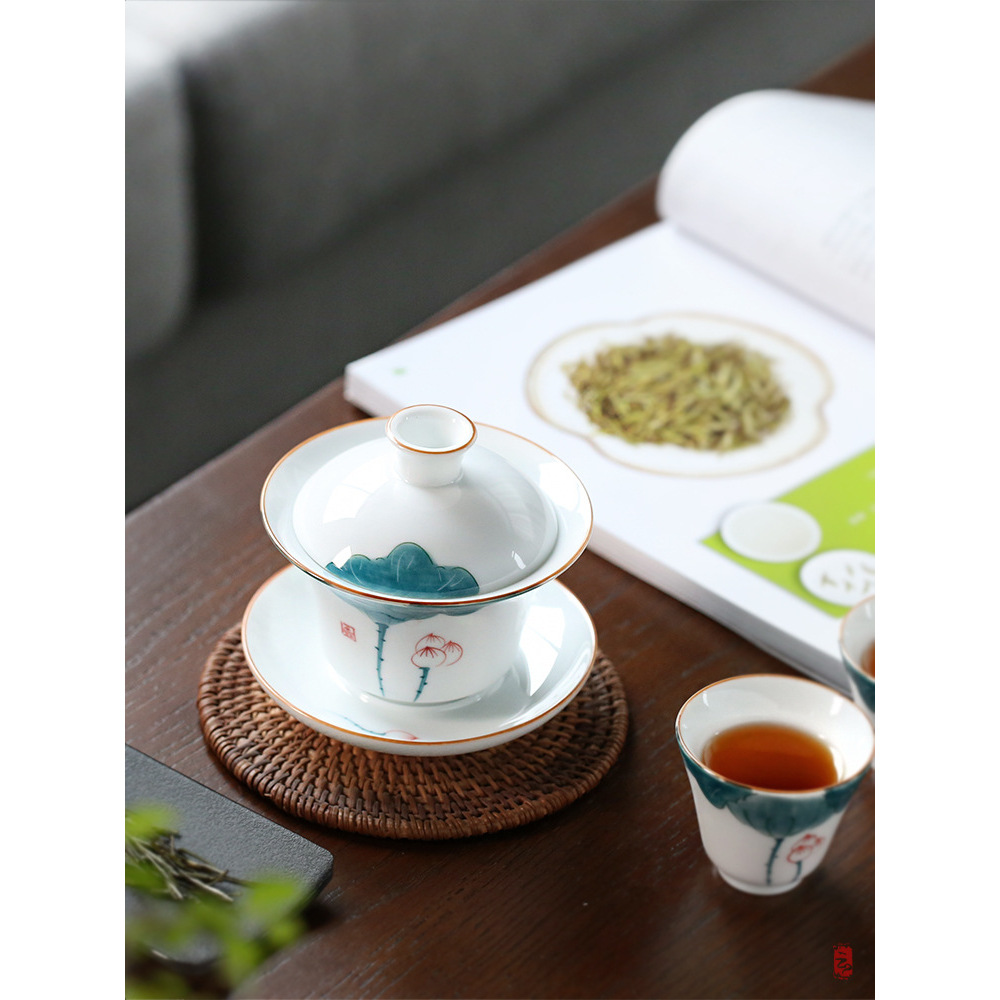 Chén Khải sứ trắng Bạch Định thấu quang vẽ tay Liên Hoa 175 ml