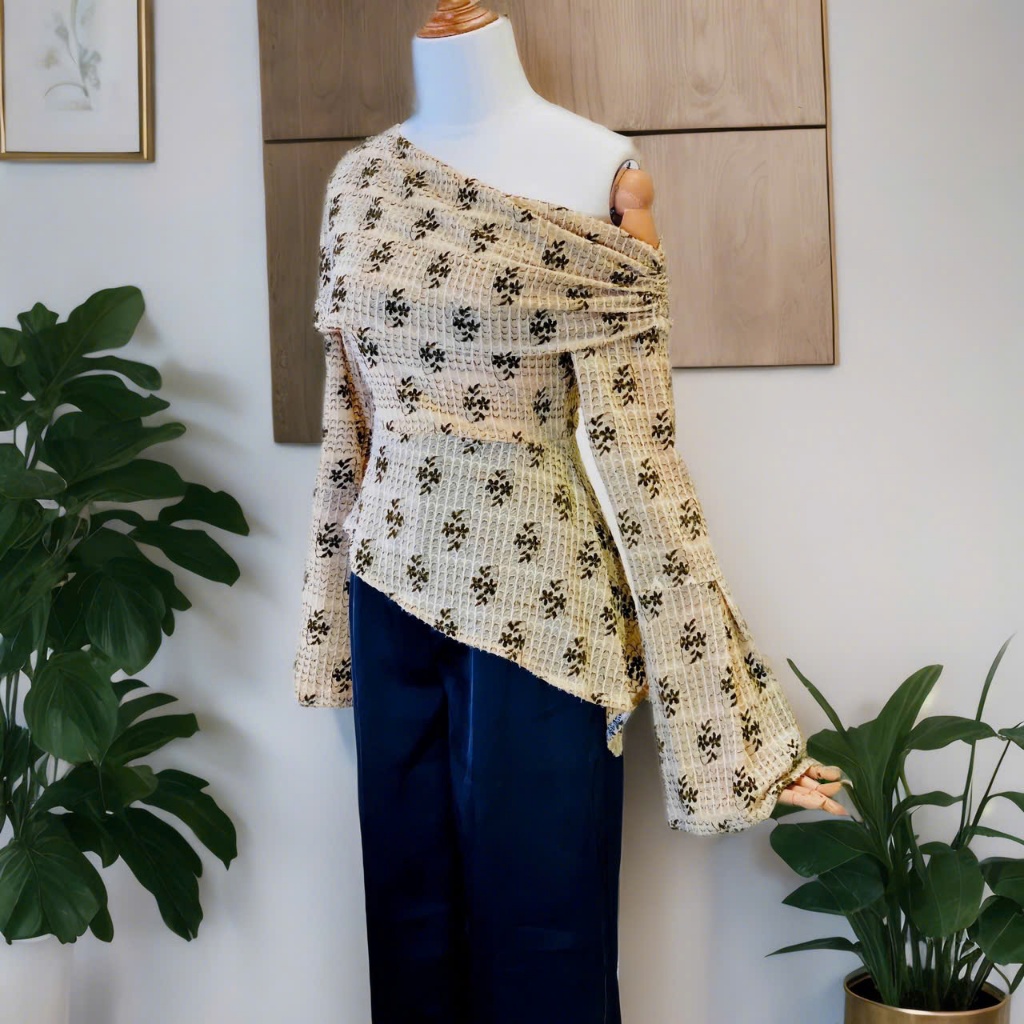 Áo lệch vai tay dài tà chéo ôm eo Style sang chảnh LVAI112