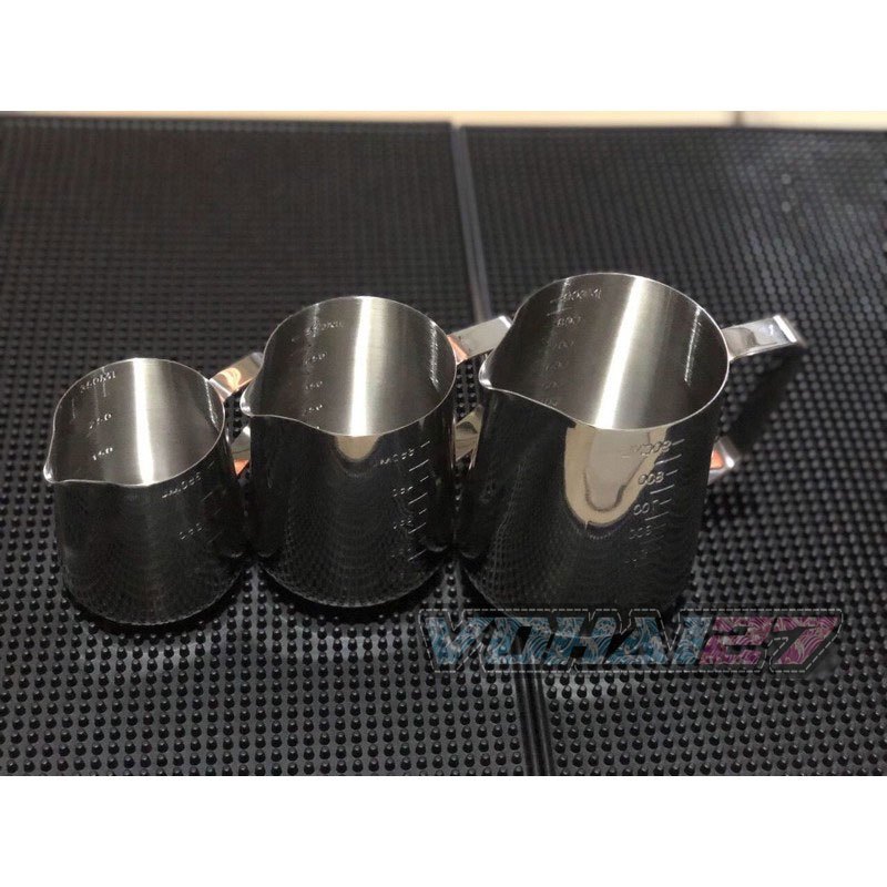 Ca đánh sữa, rót sữa inox có vạch chia định lượng - Ca đánh sữa inox