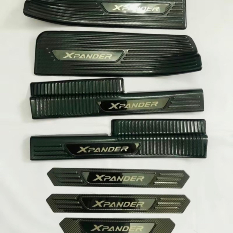Ốp bậc cửa, nẹp bước chân xe Xpander, Xpander cross 2018-2026 Vân Carbon cao cấp