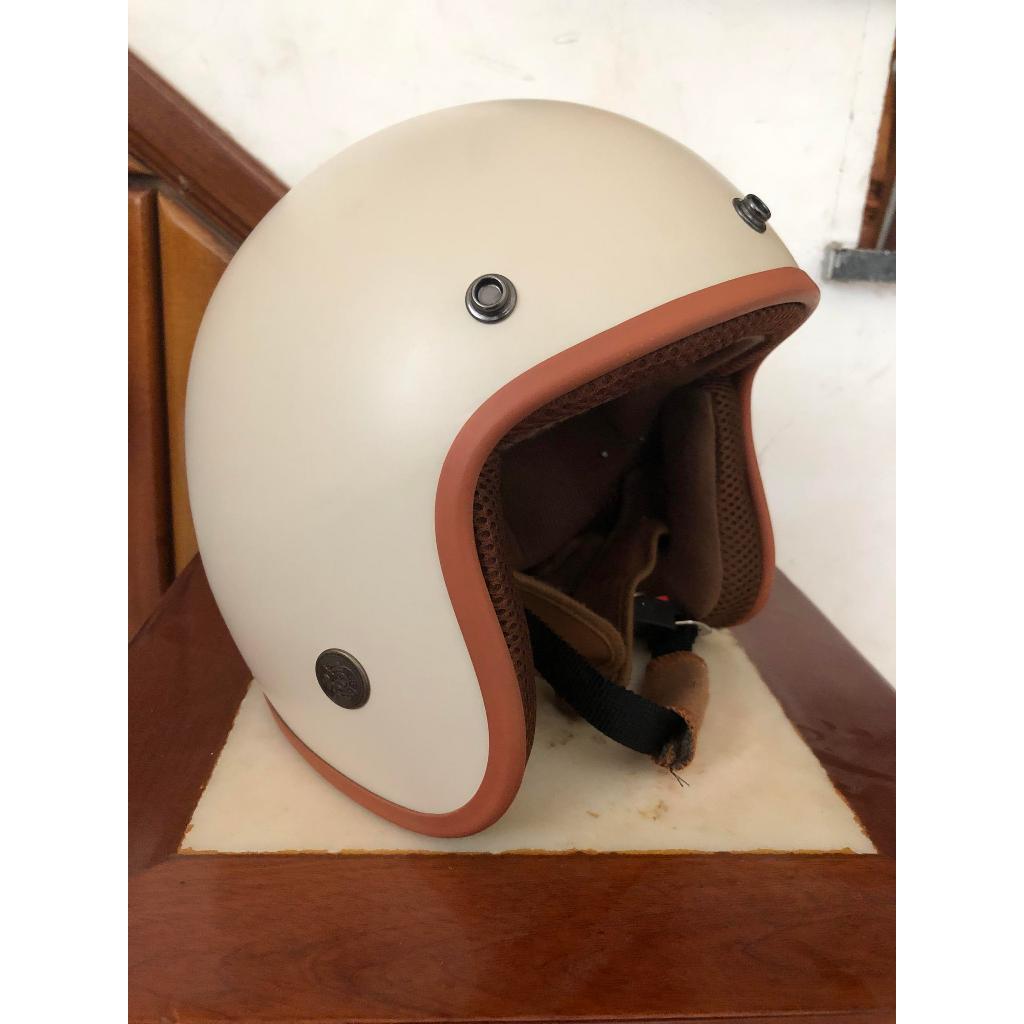 Mũ Nón Bảo Hiểm 3/4 đệm lót nâu Màu Kem Chính Hãng - Kính Phi Công + Kính UV 400 Đen - Helmet