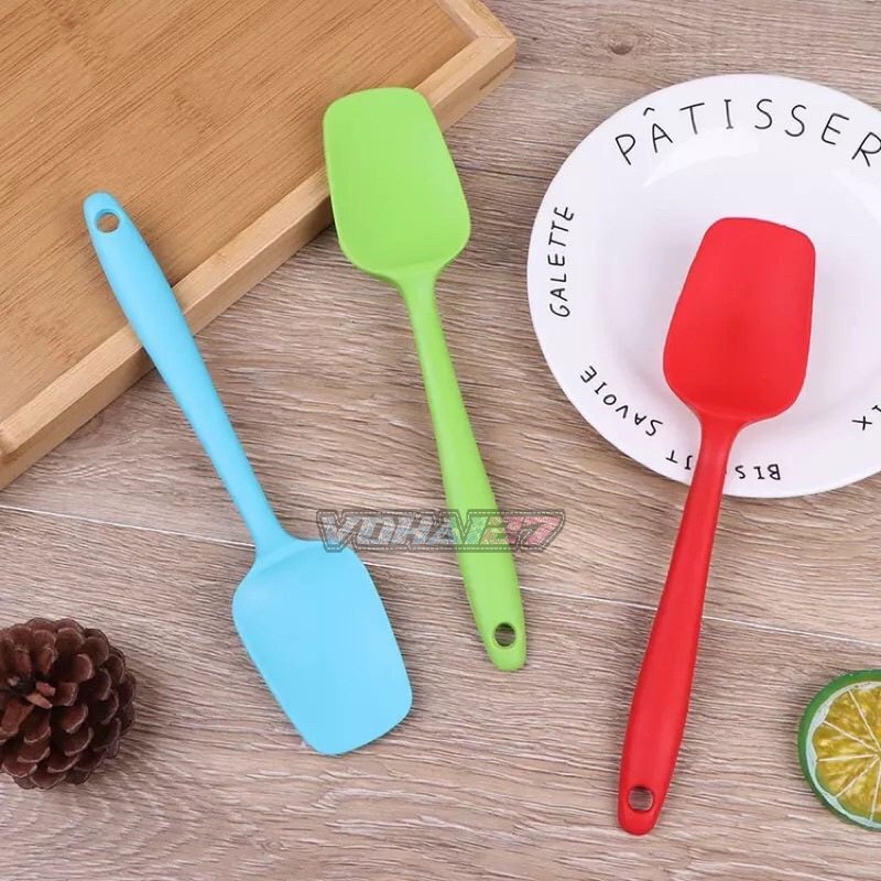 Muỗng múc bột silicon 28cm - Muỗng vét bột (Màu sắc ngẫu nhiên)