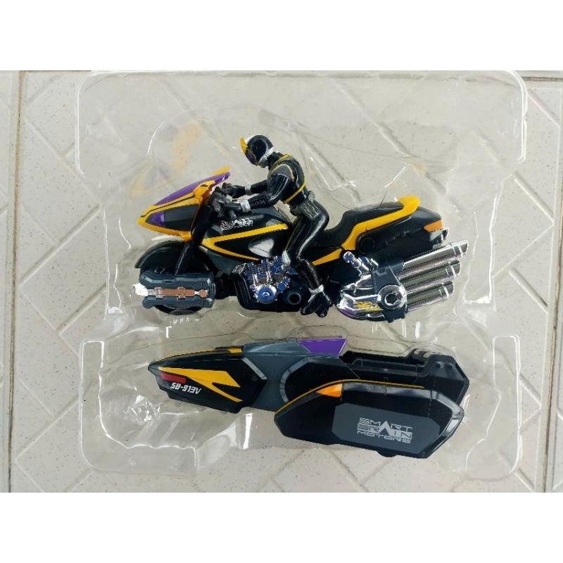 Mô hình Kamen rider Kaisa & motor | Shopee Việt Nam