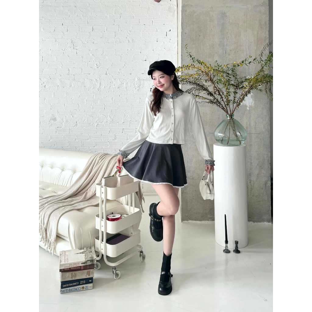 Ảnh Áo thun tay dài GAGO Brand phối viền bèo cổ tay và cổ áo gài nút sơ mi phù hợp đi chơi đi cà phê GA5009 2