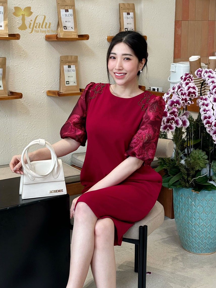 Ảnh Đầm dự tiệc trung niên Zol by TIFALU dáng suông màu đỏ sang trọng - ZOL319RED 3