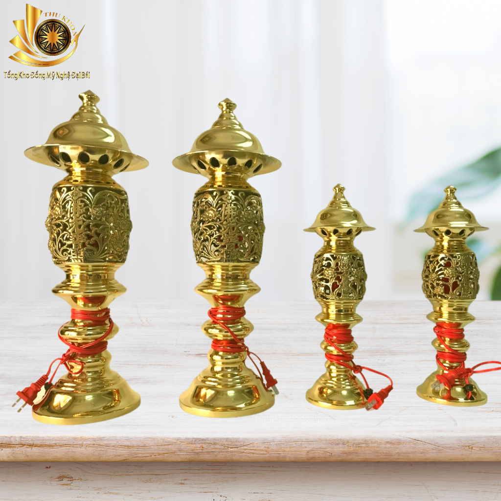 Đôi Đèn Thờ Bằng Đồng Vàng Bóng, Sang Trọng Giá Rẻ Kèm Dây Cắm Điện Đồ Đồng Đại Bái Miễn Phí Vận Chuyển Toàn Quốc