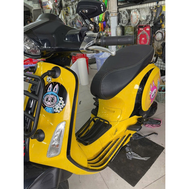 Tem Vespa labubu đẹp