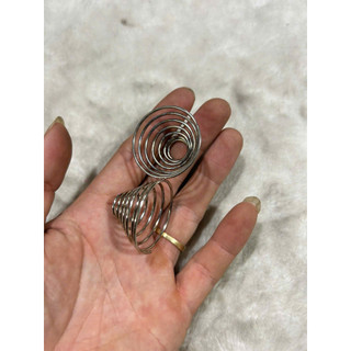 Cặp lò xo kèn Thái Inox.