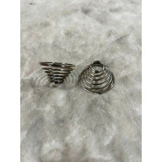 Cặp lò xo kèn Thái Inox.