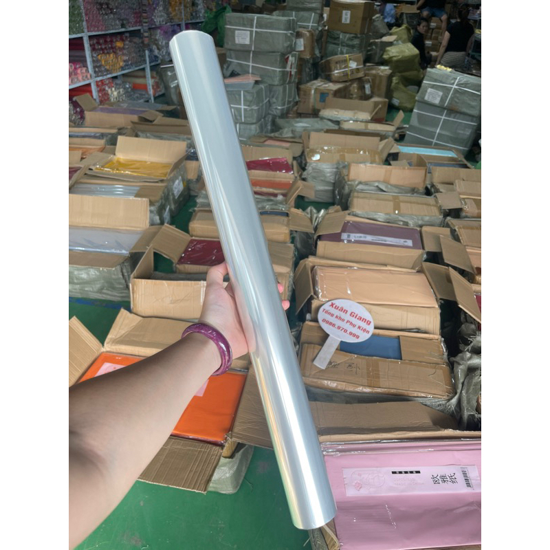 Cuộn Giấy Bóng Kính Dày Trong Suốt Gói Hoa (70cm x 20M/cuộn) | Shopee ...