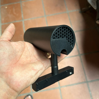 Đèn rọi thanh ray nam châm 20w