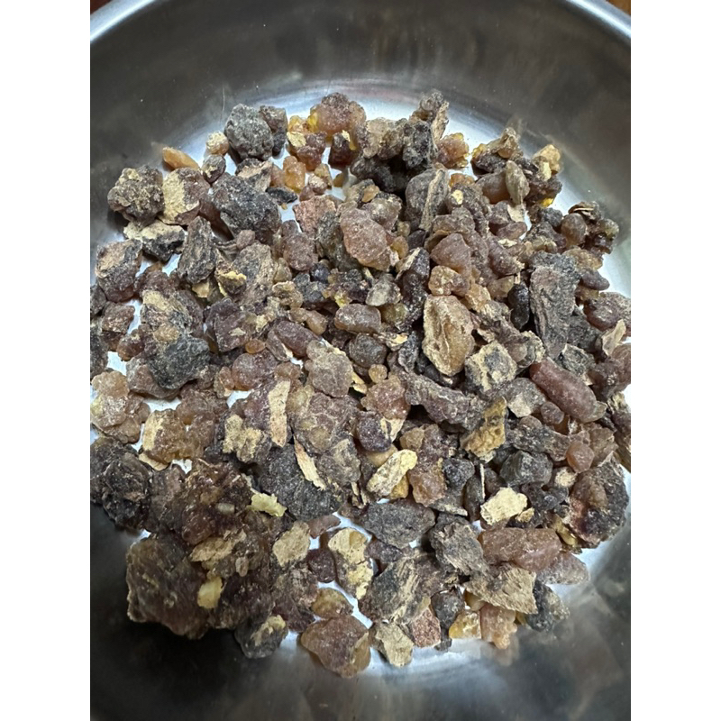 Nhũ Hương Nguyên Chất ( Làm Tinh Dầu, Xông Phòng ) Nhựa Cây Nhũ Hương