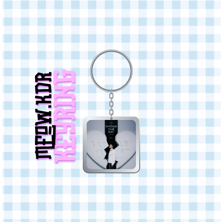 Móc khoá nhựa/Keyring ca sĩ Hiếu Thứ Hai/ HIEUTHUHAI(Đọc mô tả để biết thêm thông tin)