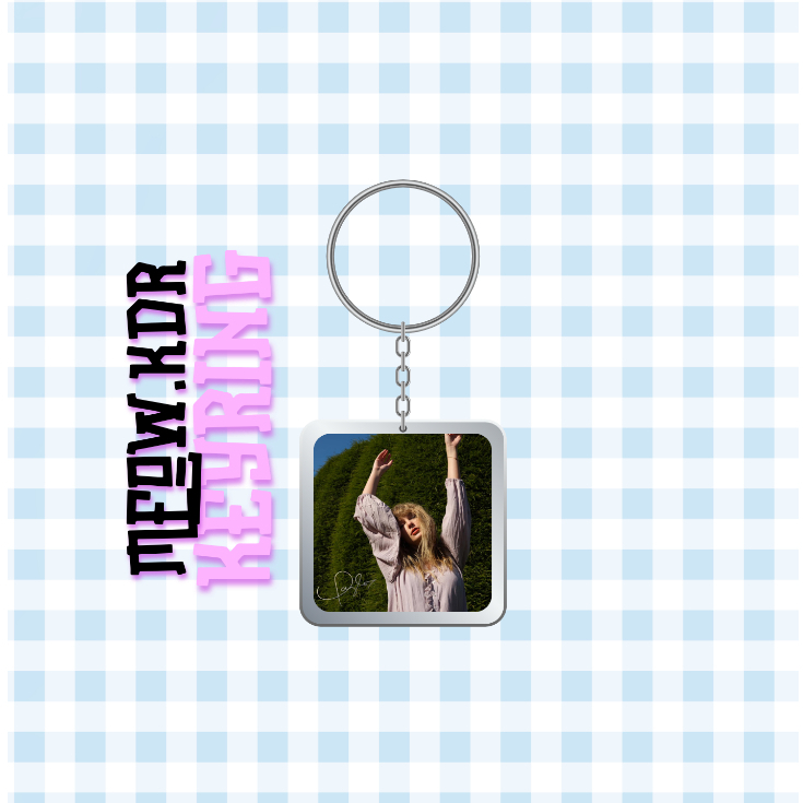 Móc khoá nhựa/Keyring ca sĩ Taylor Swift (Đọc mô tả để biết thêm thông tin)