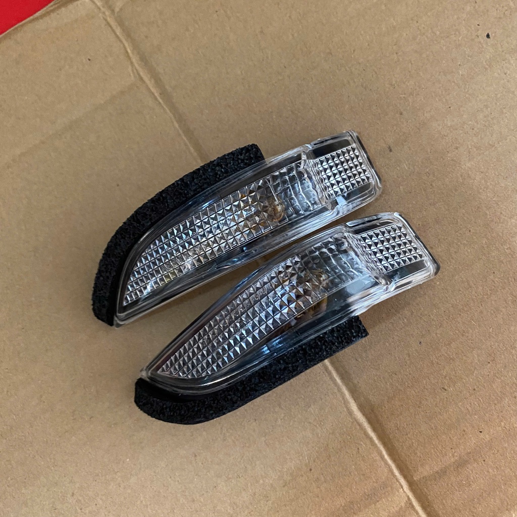 Đèn Xi Nhan, Báo Rẽ Gắn Gương Chiếu Hậu Chuyên Dụng Cho Xe Toyota Vios, Camry, Altis, Yaris 2014 2023 I.170718189