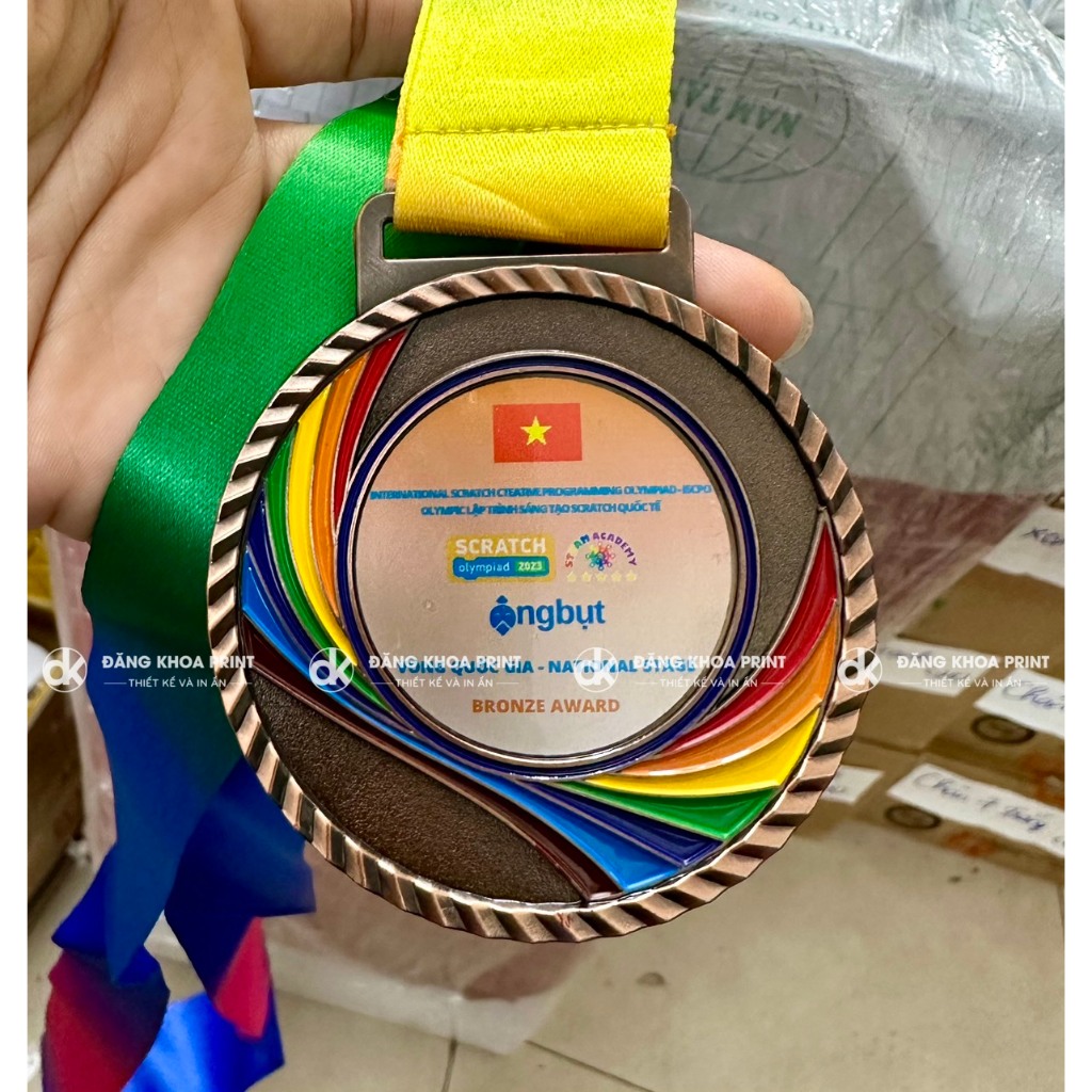In Huy Chương theo yêu cầu giá rẻ (Huy chương tình yêu / Huy Chương nhân viên / Huy Chương thể thao....)