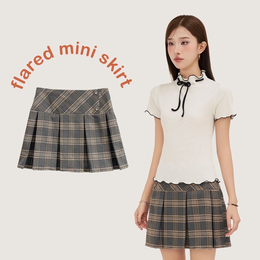 BLEUBIRD Chân váy nữ xếp ly Flared Mini Skirt