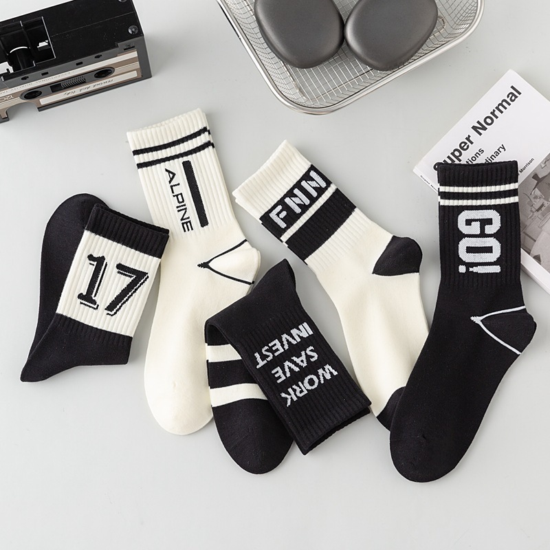 Vớ Tất Unisex chữ GO cổ cao phong cách thể thao, năng động.