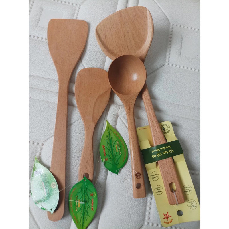 Vá Canh Vá Cơm Xẻng gỗ
