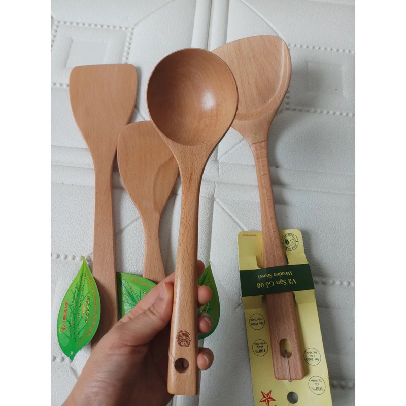 Vá Canh Vá Cơm Xẻng gỗ
