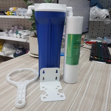 Com bo bộ lọc thô 10 inch ra rây 10 (cốc xanh+bát ren 13 + 2 cút 13/10, giá đơn, lõi, vít ), bộ lọc thô