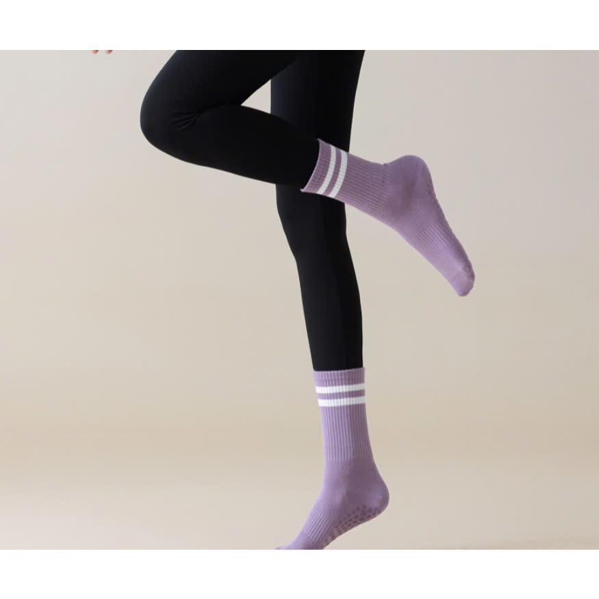Vớ Tất YOGA chống trượt cao cổ mẫu mới phong cách trẻ trung, năng động.