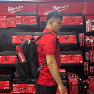 Balo 23 ngăn, balo Milwaukee 48-22-8205 chuyên đựng đồ nghề, laptop, chất liệu siêu bền, túi đồ nghề
