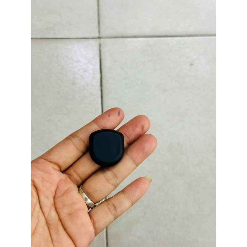 Nắp che lỗ kính sh mode cao su 2013- 2025 (1 cái )