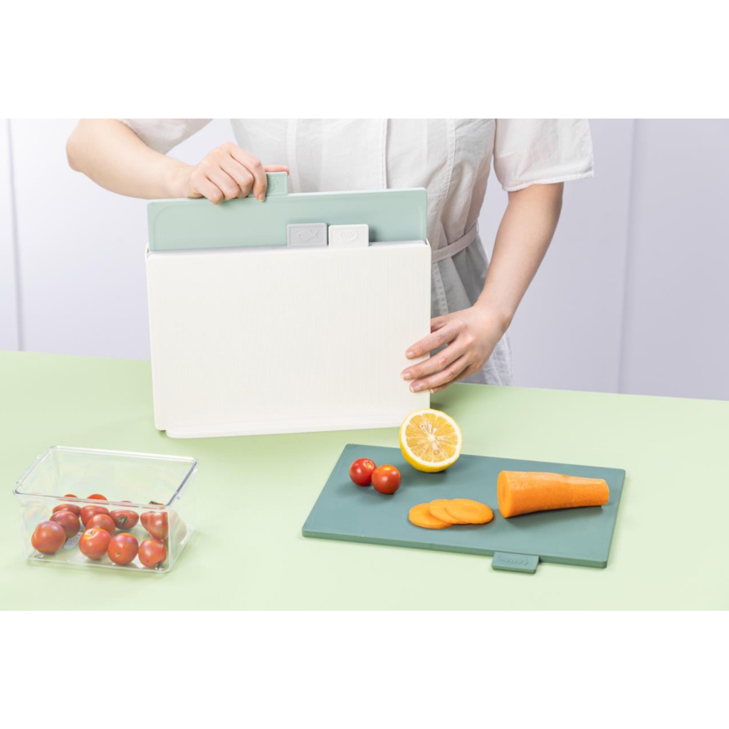Bộ 4 thớt kèm hộp Inochi, có phân loại thớt tiện dụng, màu sắc pastel xinh xắn