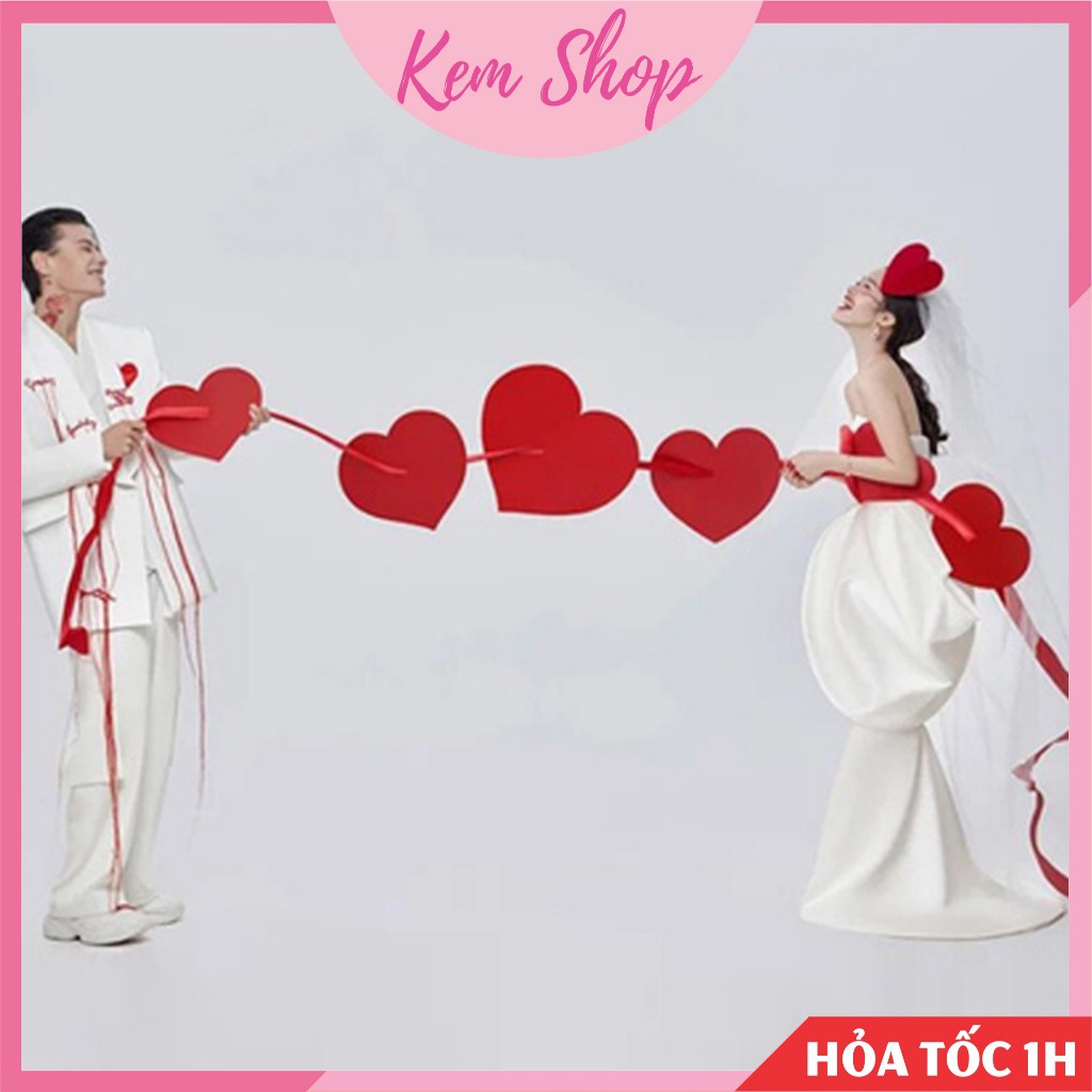 Set dây 6 trái tim đỏ dùng trang trí, chụp ảnh cưới - K51
